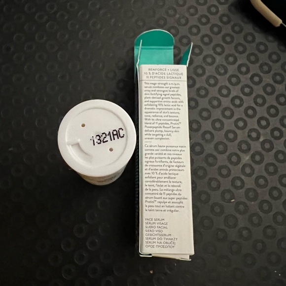 Drunk Elephant Protinj Powerpeptide Resurf Serum - Picture 3 of 5